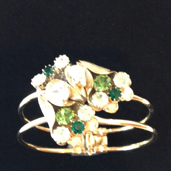 Italian Swarovski Crystal Cuff Bracelet Emerald - Picture 1 of 2